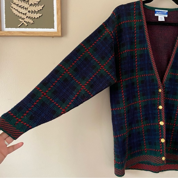 Pendleton• Vintage Wool Tartan Plaid Oversized Fit grampa Cardigan - Picture 13 of 16